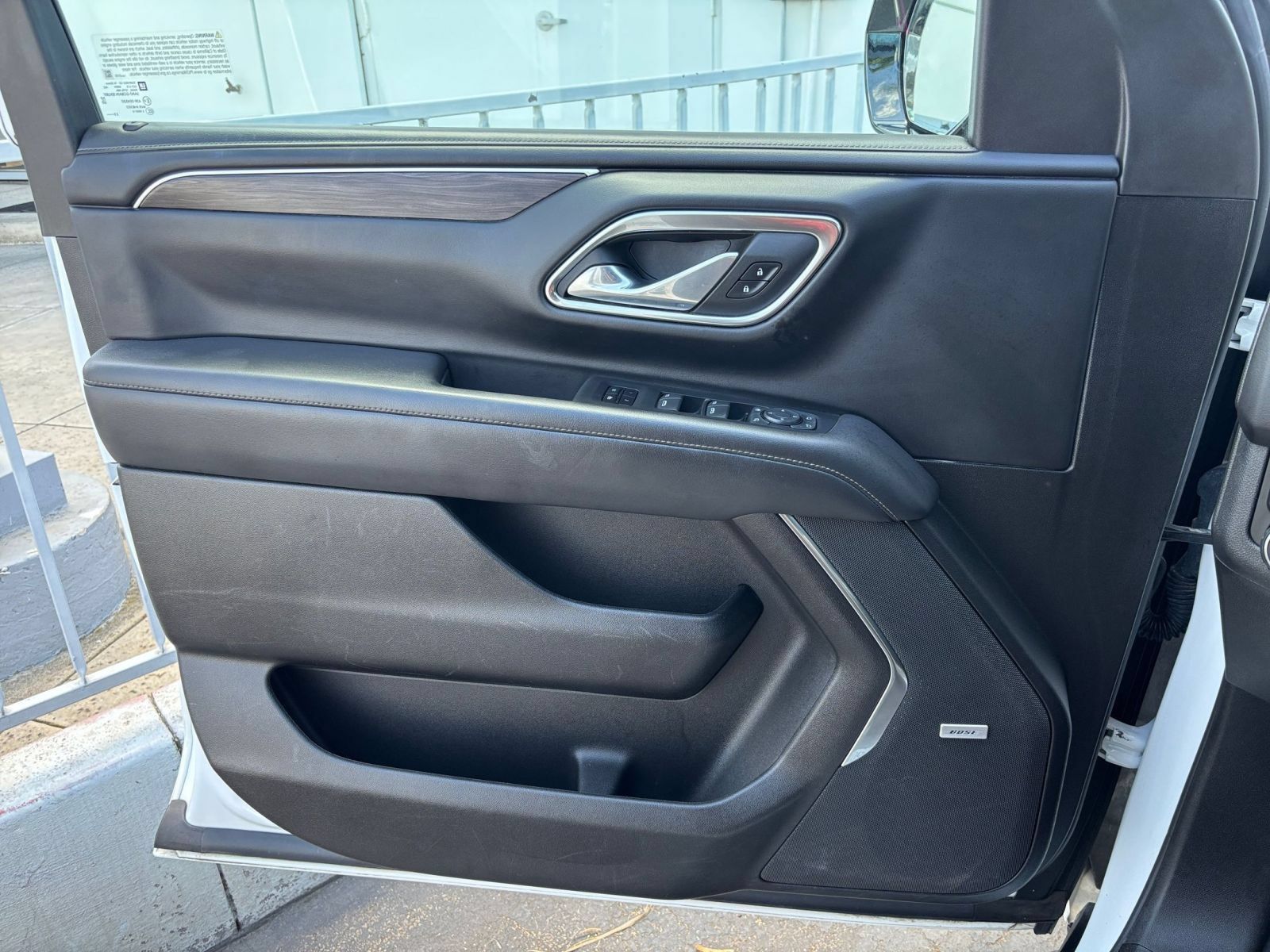 Used 2023 Chevrolet Tahoe LT w/ Luxury Package RWD image 18
