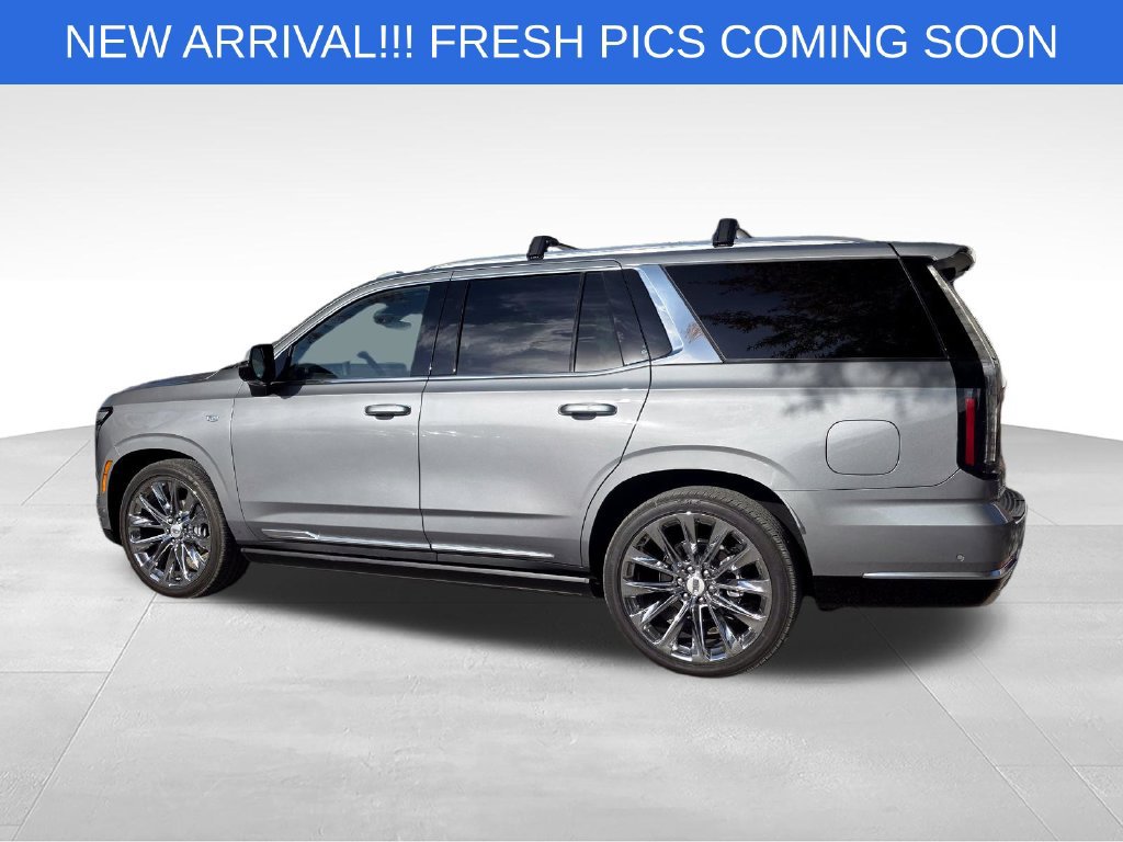 Used 2026 Cadillac Escalade Platinum Luxury w/ LPO, Radiant Package AWD/4WD image 4