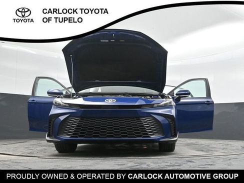 Used 2025 Toyota Camry SE image 50