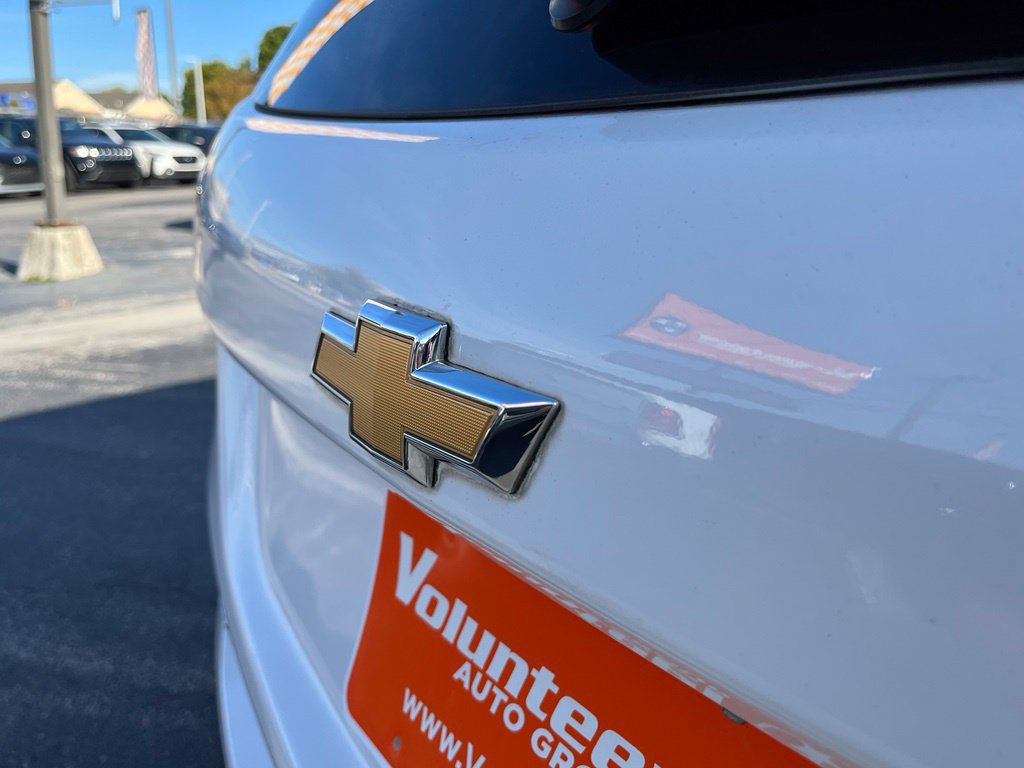 Used 2018 Chevrolet Equinox Premier AWD/4WD image 9