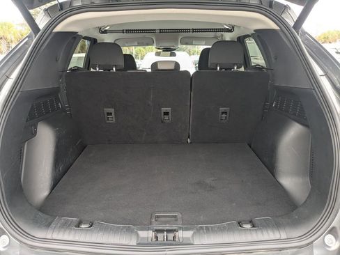 Used 2021 Ford Escape SE w/ SE Sport Appearance Package image 13