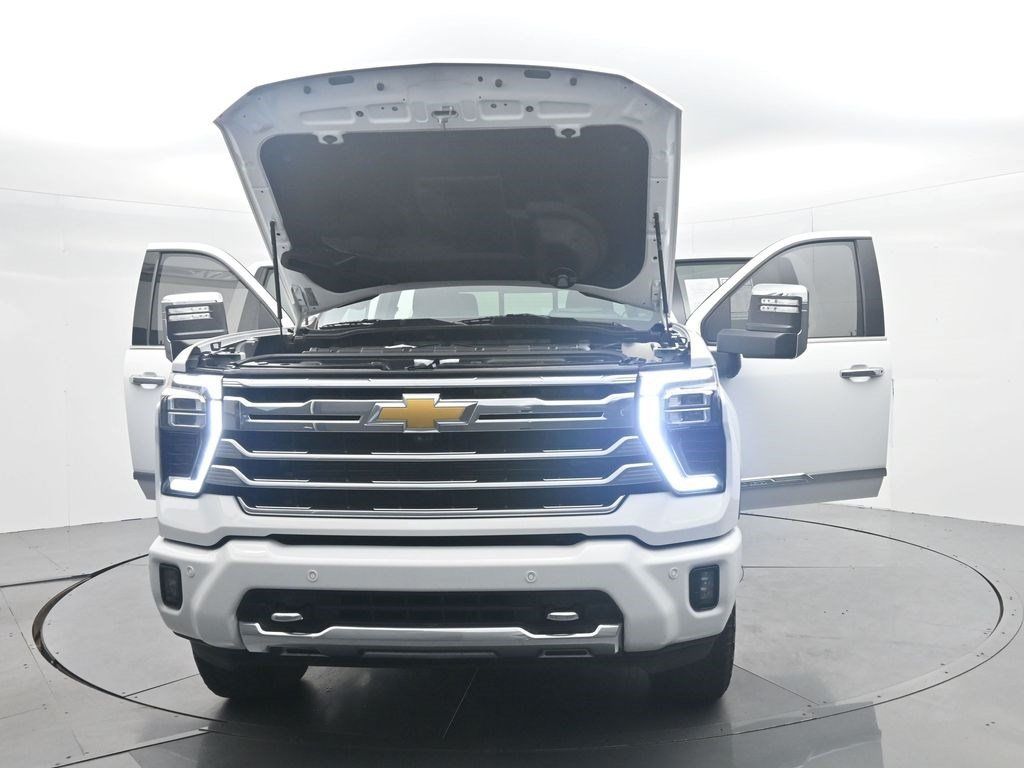 Used 2024 Chevrolet Silverado 2500 High Country w/ High Country Premium Package AWD/4WD image 44