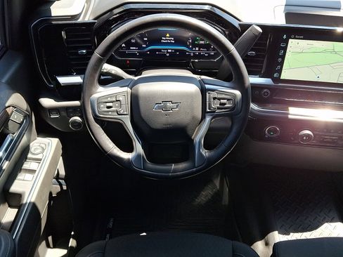 Used 2022 Chevrolet Silverado 1500 LT Trail Boss w/ Protection Package AWD/4WD image 11