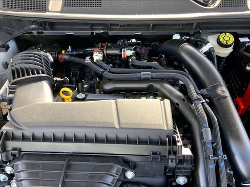 Certified 2025 Lincoln Corsair AWD w/ Equipment Group 101A image 32