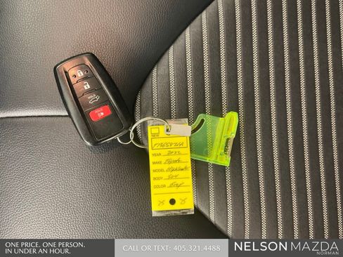 Used 2022 Toyota Highlander XSE FWD image 54