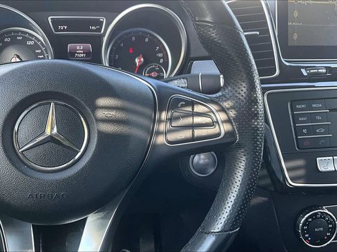Used 2017 Mercedes-Benz GLE 550e image 25