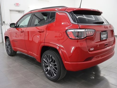 Used 2022 Jeep Compass Limited AWD/4WD image 6