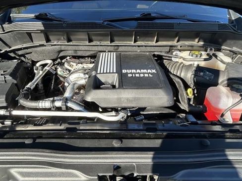 Used 2023 Chevrolet Silverado 1500 High Country w/ Technology Package image 31