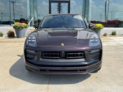 Certified 2024 Porsche Macan S image 10