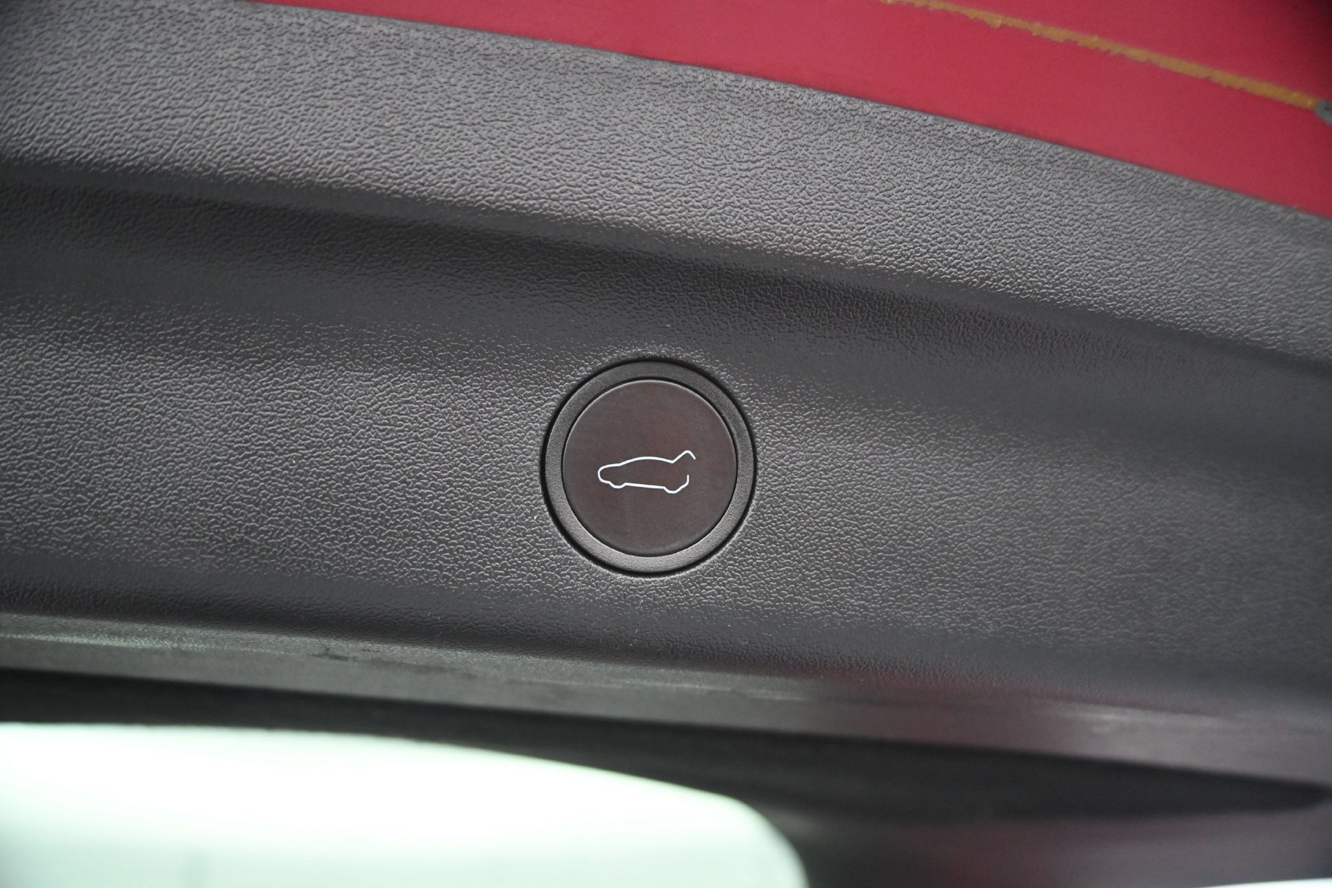 Used 2022 Tesla Model Y Performance AWD/4WD image 16
