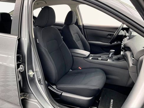 Used 2024 Nissan Sentra S image 7