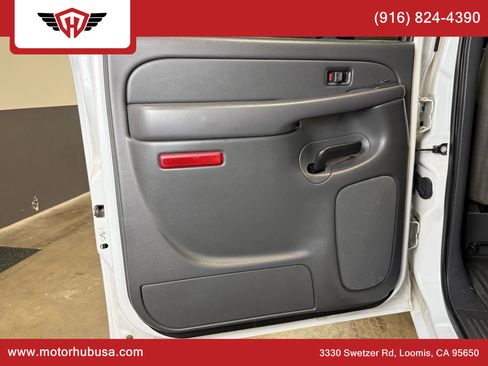 Used 2007 Chevrolet Silverado 2500 LT w/ Heavy-Duty Power Package image 37