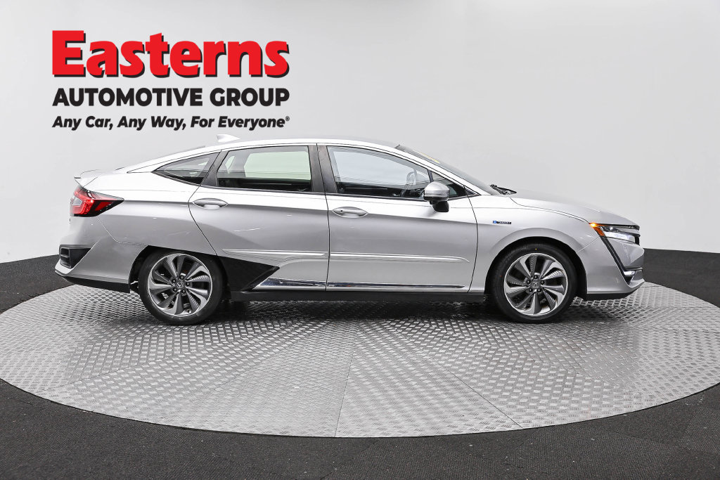 Used 2018 Honda Clarity Touring image 5