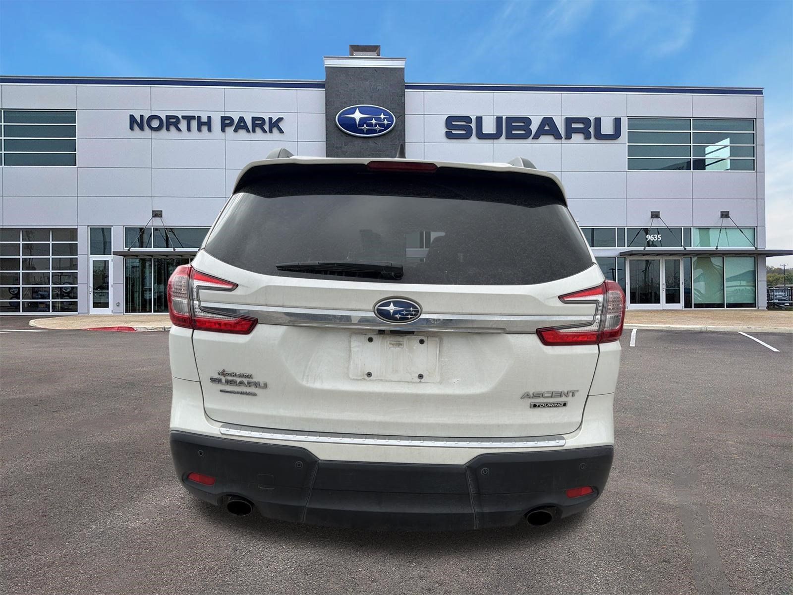 Used 2025 Subaru Ascent Touring AWD/4WD image 4
