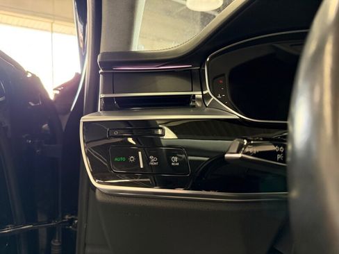 Used 2019 Audi A8 L 3.0T image 20