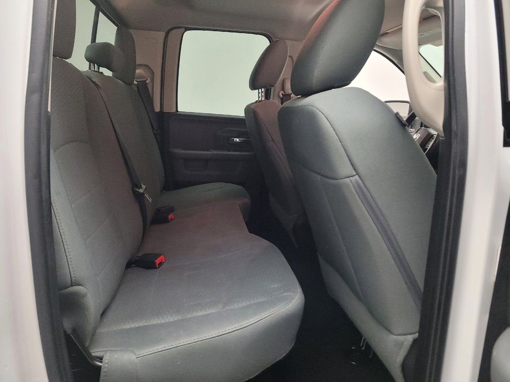 Used 2016 RAM 1500 Classic SLT AWD/4WD image 19