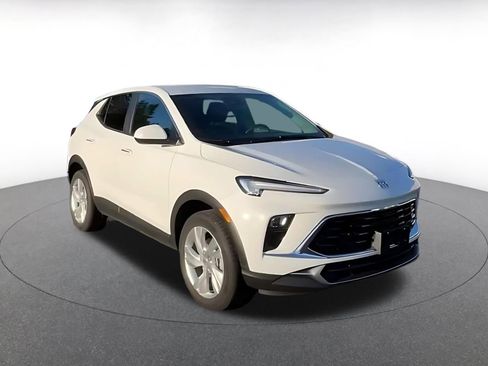 Used 2025 Buick Encore GX Preferred image 3