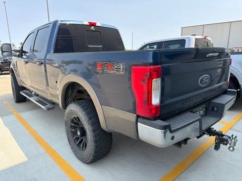 Used 2018 Ford F350 Lariat w/ Lariat Value Package AWD/4WD image 4
