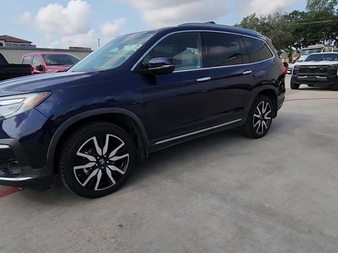Used 2022 Honda Pilot Touring image 4