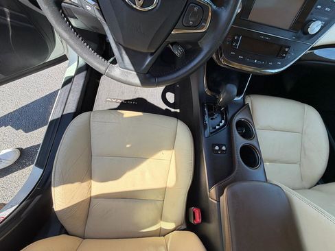 Used 2013 Toyota Avalon XLE Premium image 13