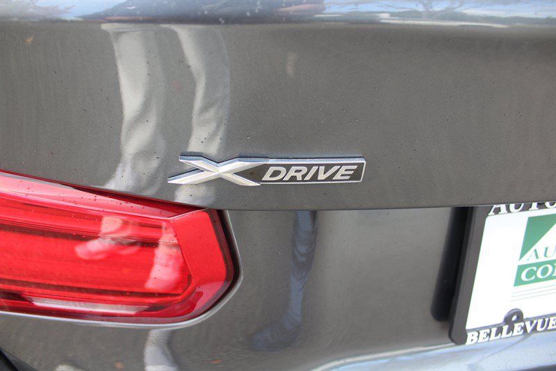Used 2018 BMW 320i xDrive Sedan AWD/4WD image 34