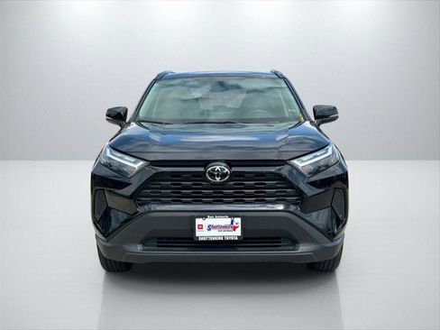 Certified 2025 Toyota RAV4 XLE FWD image 2