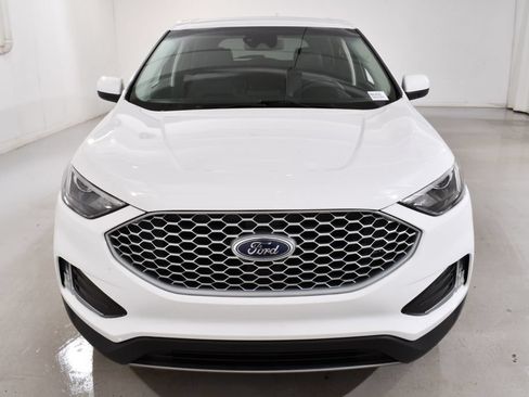 Used 2024 Ford Edge SEL w/ Convenience Package AWD/4WD image 3