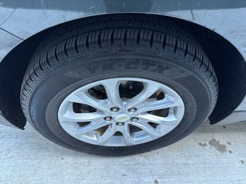 Used 2018 Chevrolet Equinox LT w/ Sun & Infotainment Package image 21