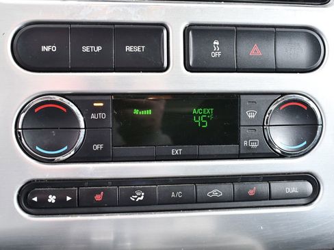 Used 2010 Ford Edge Limited AWD/4WD image 28