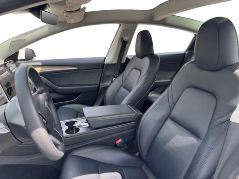 Used 2023 Tesla Model 3 Standard Range RWD image 9