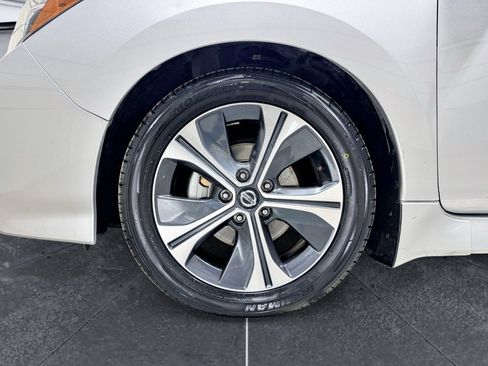 Used 2021 Nissan Leaf SV w/ SV Technology Package image 29