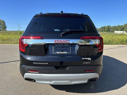 Used 2023 GMC Acadia SLT w/ Technology Package AWD/4WD image 4