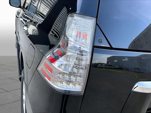 Used 2014 Lexus GX 460 w/ Premium Package AWD/4WD image 24