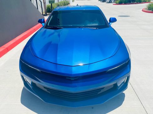 Used 2016 Chevrolet Camaro LT RWD image 3