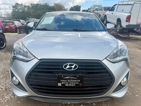 Used 2013 Hyundai Veloster Turbo w/ Ultimate Pkg image 2