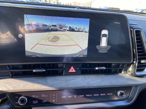 Used 2025 Kia Sportage X-Line image 12