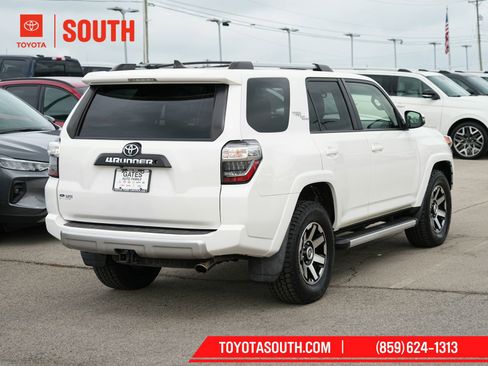 Used 2018 Toyota 4Runner TRD Off-Road Premium AWD/4WD image 5