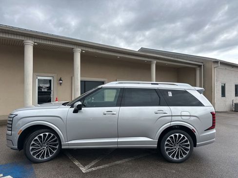 New 2026 Hyundai Palisade Calligraphy FWD image 5