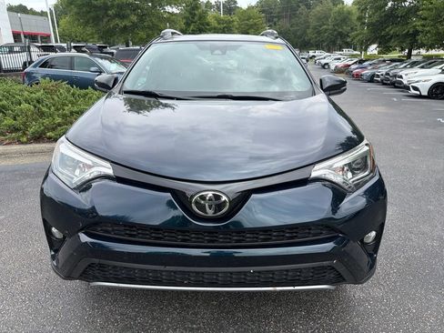 Used 2017 Toyota RAV4 SE FWD image 3