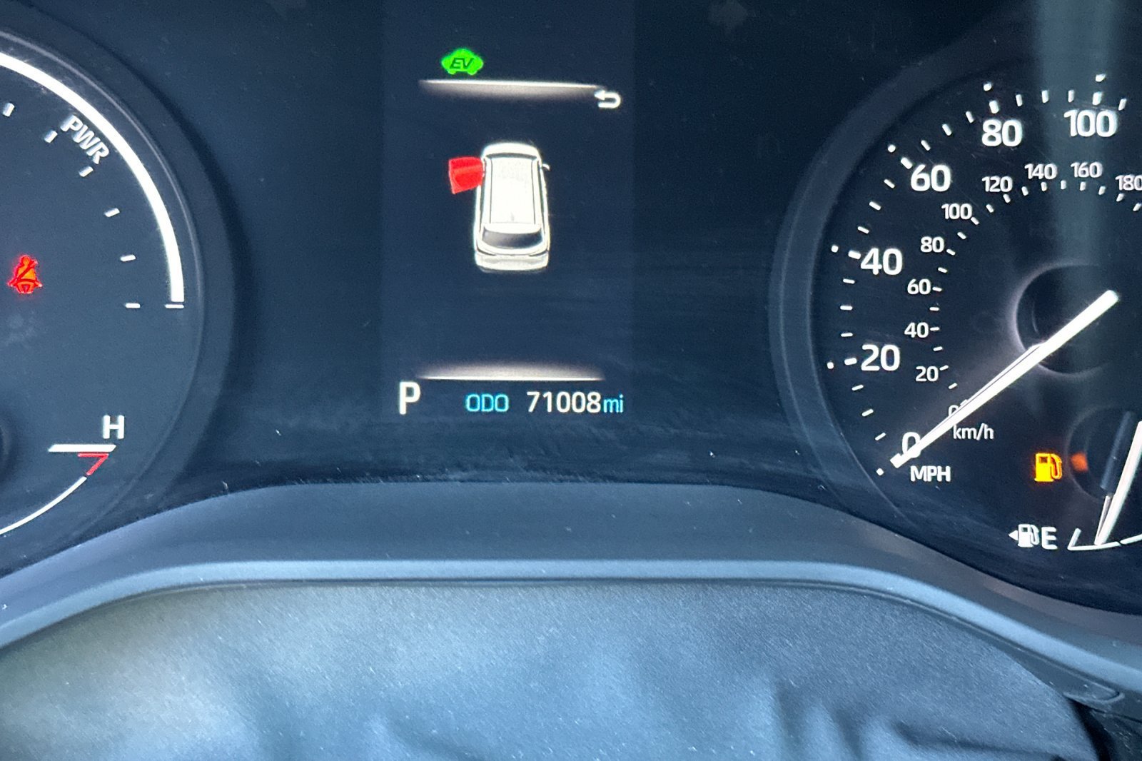 Certified 2023 Toyota Sienna XLE FWD image 32