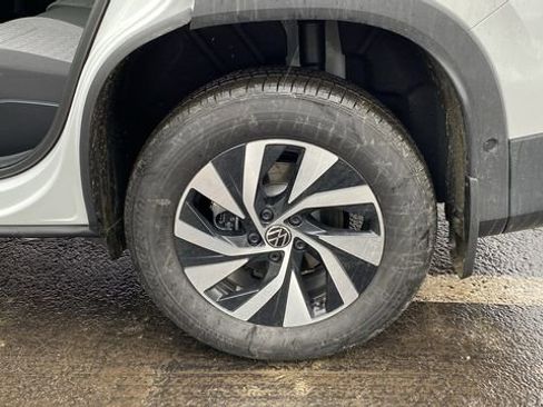 New 2026 Volkswagen Tiguan S AWD/4WD image 25