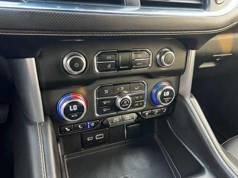 Used 2023 GMC Yukon SLT image 44