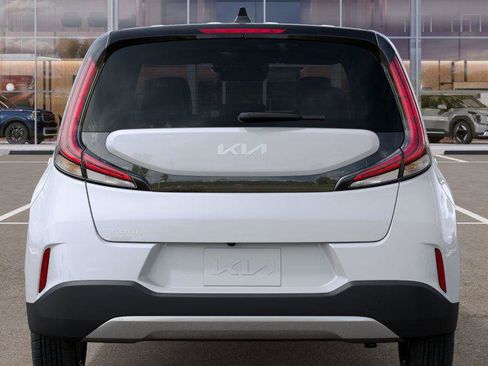 New 2025 Kia Soul LX image 13