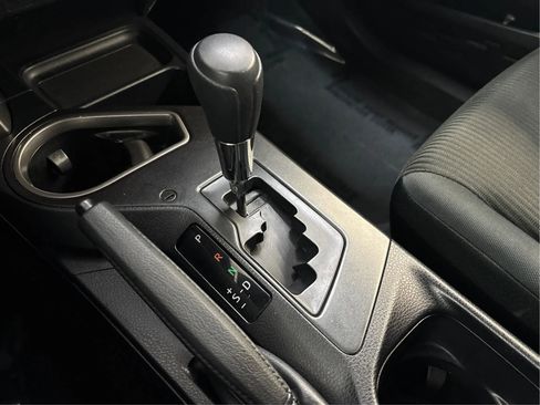 Used 2018 Toyota RAV4 LE image 42