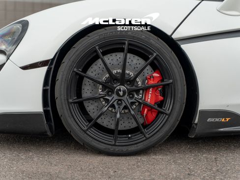 Used 2020 McLaren 600LT Spider image 22