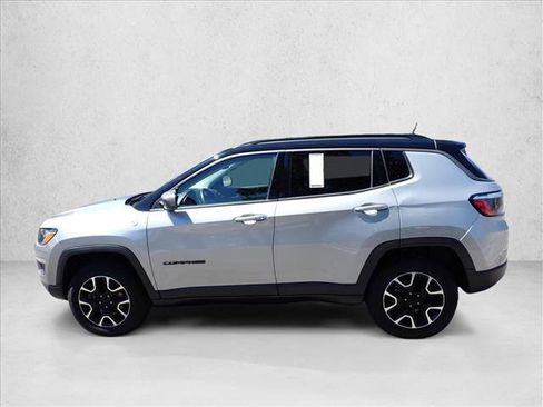 Used 2021 Jeep Compass Trailhawk AWD/4WD image 2