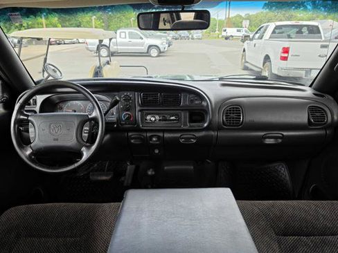 Used 2001 Dodge Ram 1500 Truck 4x4 Quad Cab image 17