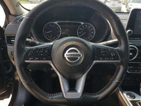 Used 2023 Nissan Sentra SR w/ SR Premium Package FWD image 21