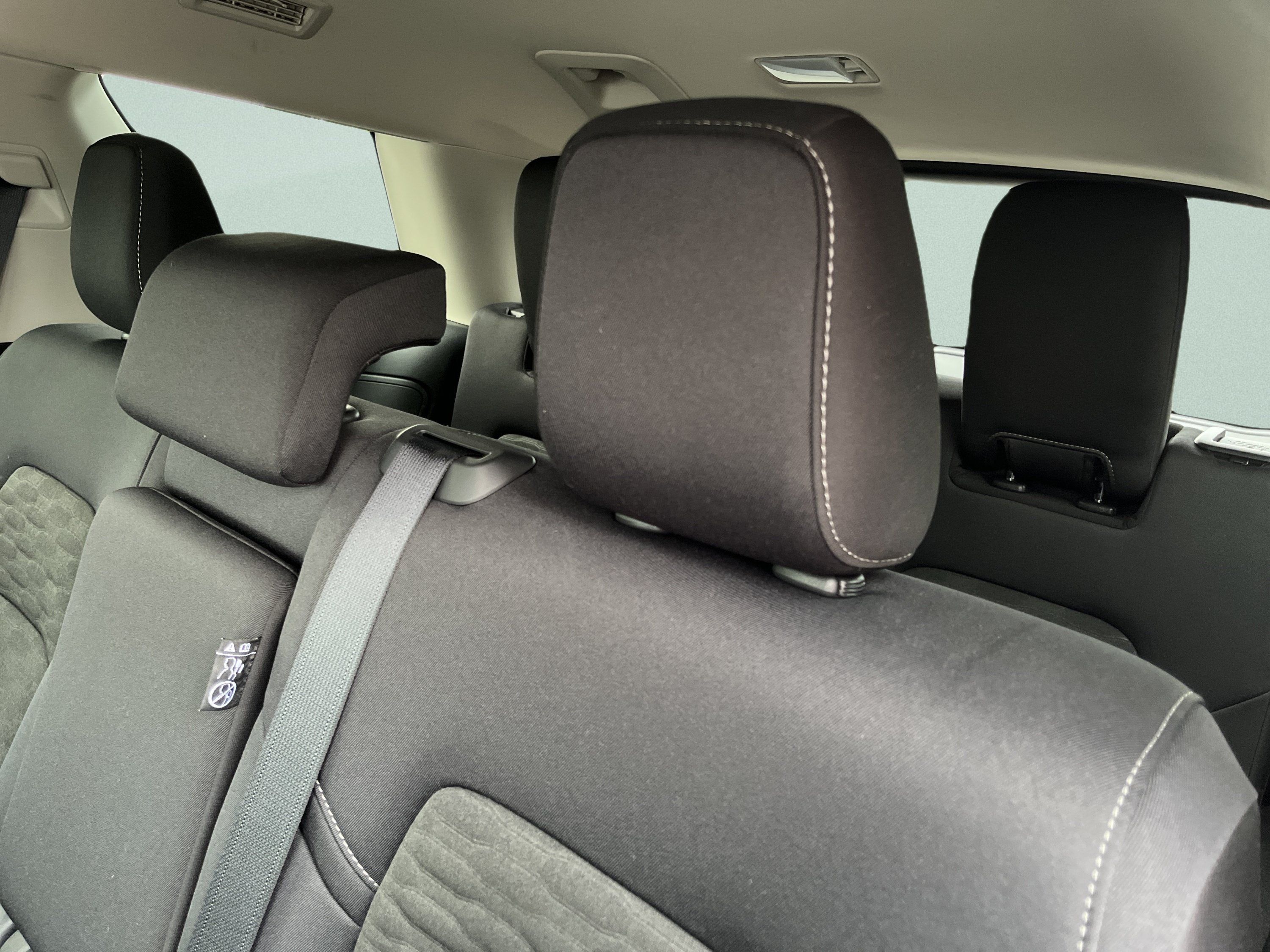 Used 2025 Nissan Pathfinder SV AWD/4WD image 23
