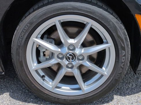 Used 2016 MAZDA MX-5 Miata Sport image 11